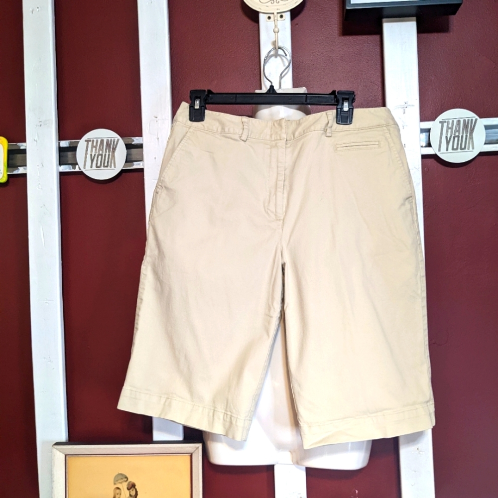 Woman's Shorts dropping soon